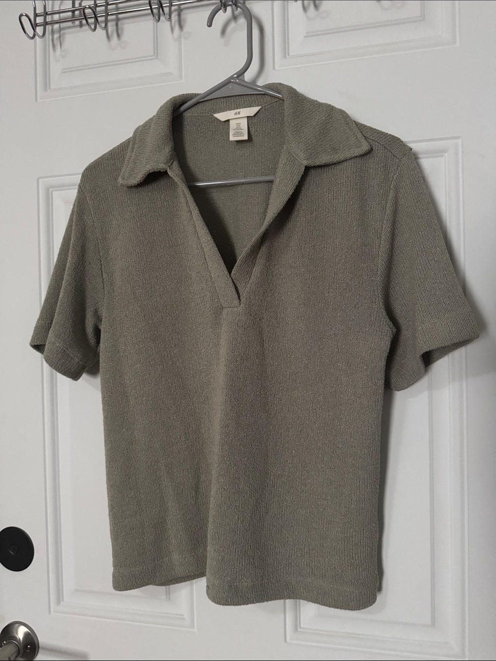 H&M Short-Sleeve Polo Knit Top - sage green